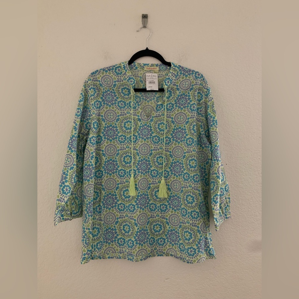 FRESH PRODUCE  New Mosaic Shells Corine Tunic Top Size Large $69